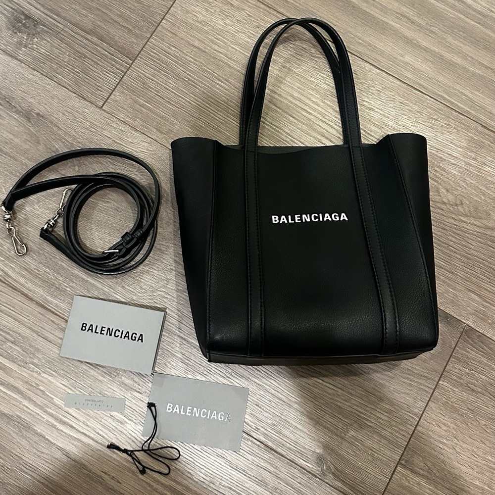 Balenciaga Everyday Tote Small